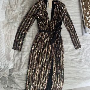 Beautiful NEW Long Sequins Dress with Satin Bow!